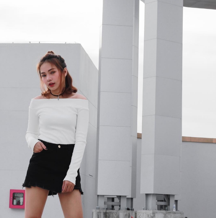 Zunnie top sexy
