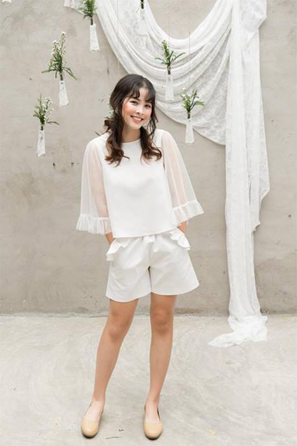 Áo Flared Arm - Quần Ruffle Shorts