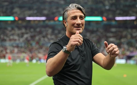Murat Yakin: Hành Trình Huấn Luyện Viên Trưởng Của Đội Tuyển Quốc Gia Thụy Sĩ